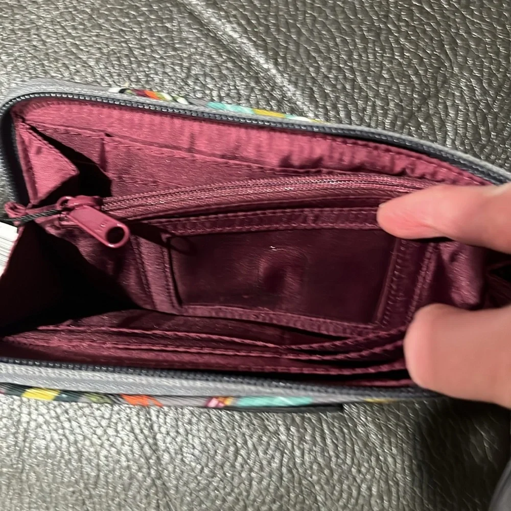 Vera Bradley midtown RFID wristlet in city plaid